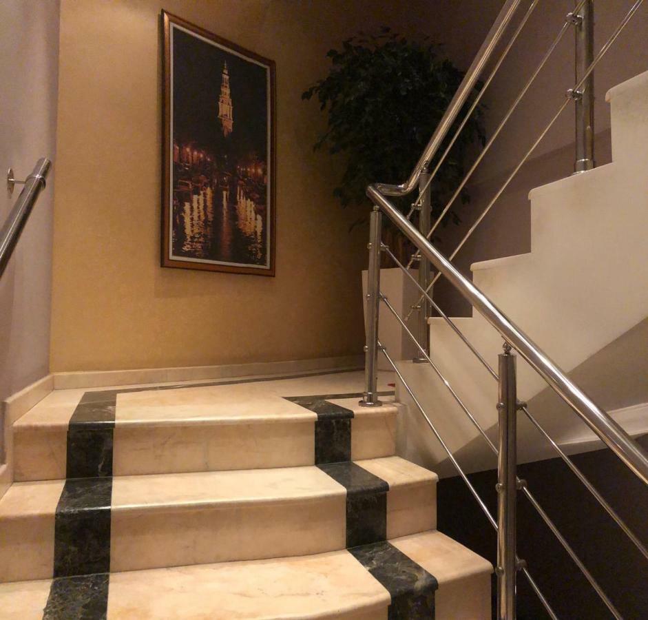 Hotel Grand Petrol