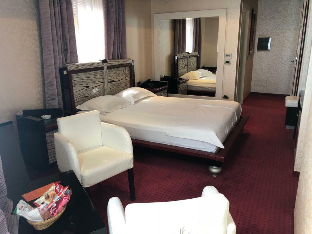 Hotel Grand Petrol 4*